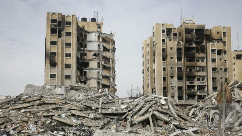 Imaginile dezastrului din Fâșia Gaza. Peisajul apocaliptic lăsat în urma bombardamentelor israeliene | GALERIE FOTO - Imaginea 29