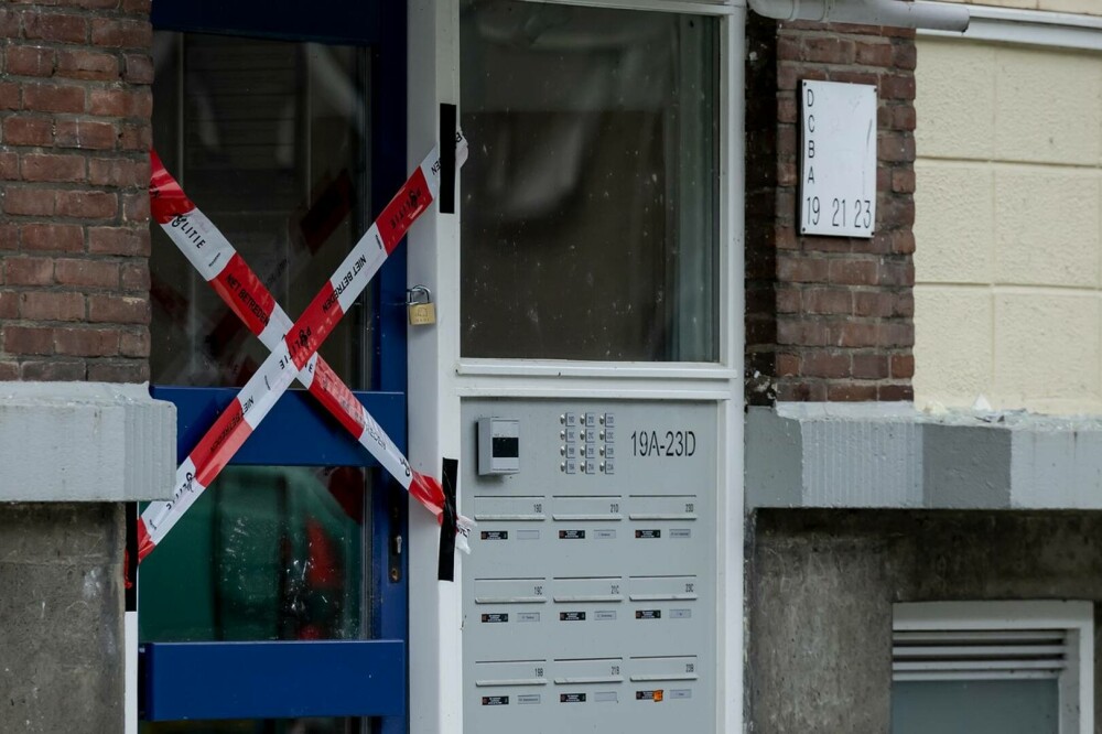 „Este un mare dezastru”. Doi răniţi şi trei dispăruţi în Olanda, în urma exploziei unei maşini într-un garaj subteran | FOTO - Imaginea 14