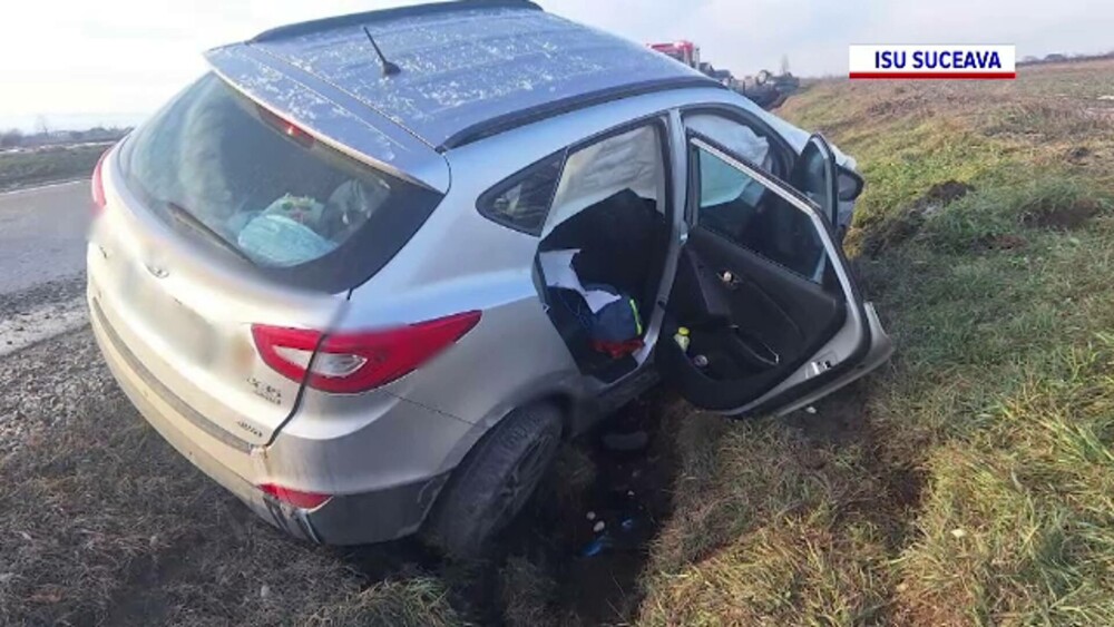 Șapte persoane, între care doi copii, au fost implicate într-un accident în Suceava. Mașinile în care se aflau s-au ciocnit - Imaginea 3