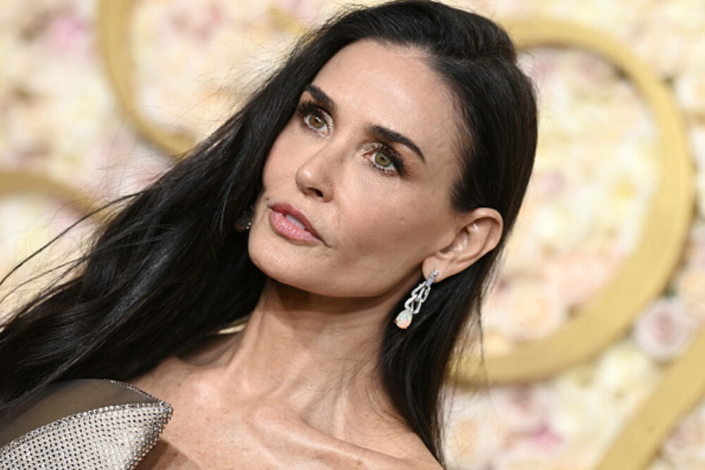 Demi Moore și Kylie Jenner, protagonistele unui scandal online după ce actrița ar fi ignorat-o la Globurile de Aur. VIDEO - Imaginea 18