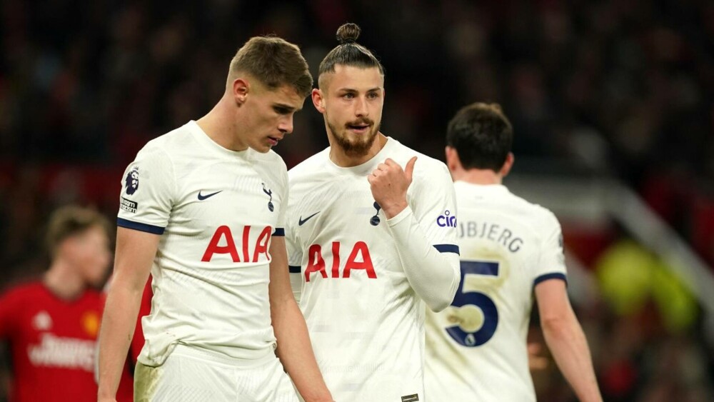 Radu Drăguşin şi-a cerut iubita în căsătorie. GALERIE FOTO - Imaginea 8