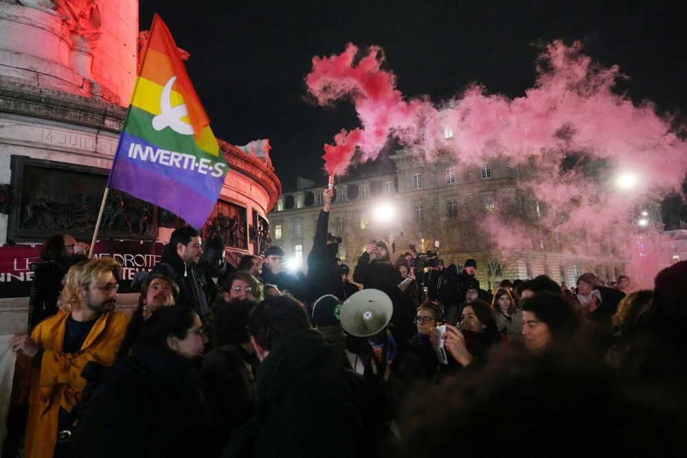 Şapte persoane au fost arestate la Lyon la o manifestaţie antifascistă de sărbătorire a morţii lui Jean-Marie Le Pen - Imaginea 1