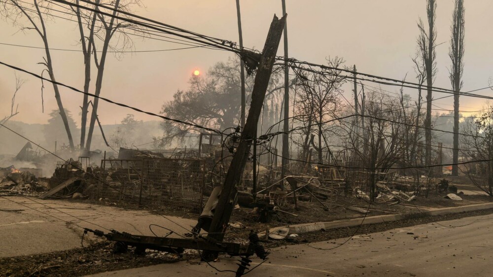 Imagini surprinse din satelit arată efectul devastator al incendiilor din jurul Los Angeles. Haos în zonele rezidențiale - Imaginea 5