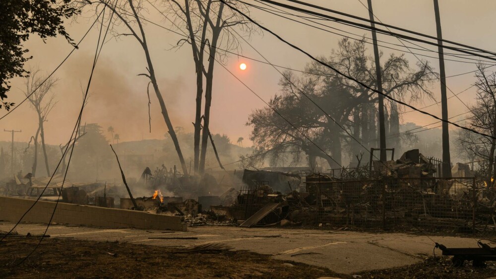 Imagini surprinse din satelit arată efectul devastator al incendiilor din jurul Los Angeles. Haos în zonele rezidențiale - Imaginea 4