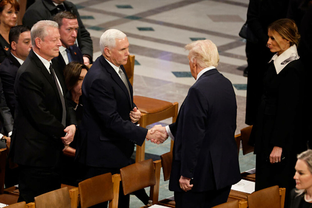 Melania Trump, ținută controversată la funeraliile lui Jimmy Carter. Ce detaliu a atras atenția. GALERIE FOTO - Imaginea 7