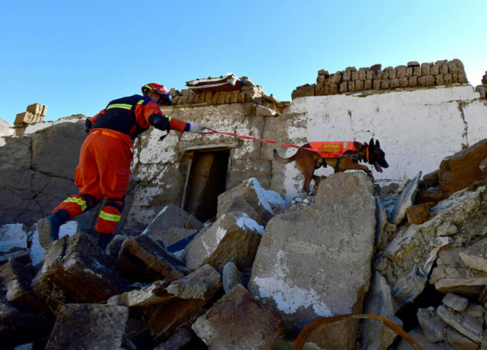 China raportează probleme la cinci baraje din Tibet după cutremurul cu magnitudinea 6,8. GALERIE FOTO - Imaginea 10