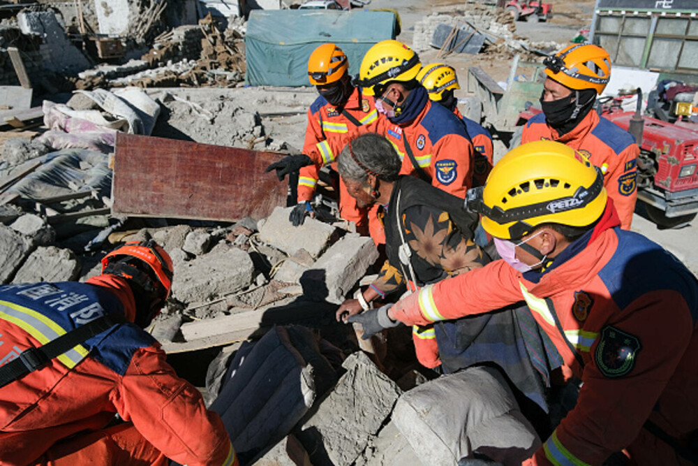 China raportează probleme la cinci baraje din Tibet după cutremurul cu magnitudinea 6,8. GALERIE FOTO - Imaginea 7