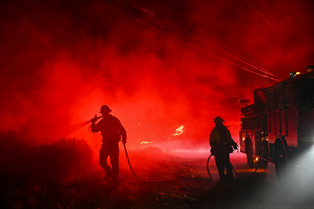 Incendiile din Los Angeles, complet sub control după trei săptămâni. Pagubele sunt estimate la sute de miliarde de dolari - Imaginea 14