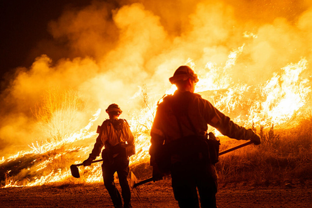 Incendiile din Los Angeles, complet sub control după trei săptămâni. Pagubele sunt estimate la sute de miliarde de dolari - Imaginea 8