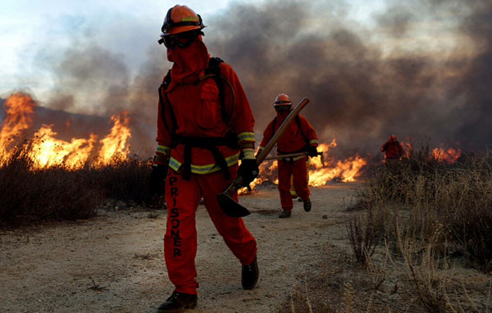 Incendiile din Los Angeles, complet sub control după trei săptămâni. Pagubele sunt estimate la sute de miliarde de dolari - Imaginea 1