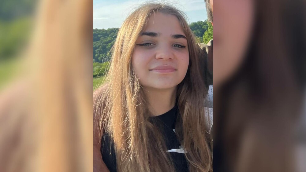 Adolescentele din Sălaj sunt de negăsit de 4 zile. Una dintre ele și-a sunat părinții și sora și le-a spus că îi iubește - Imaginea 2