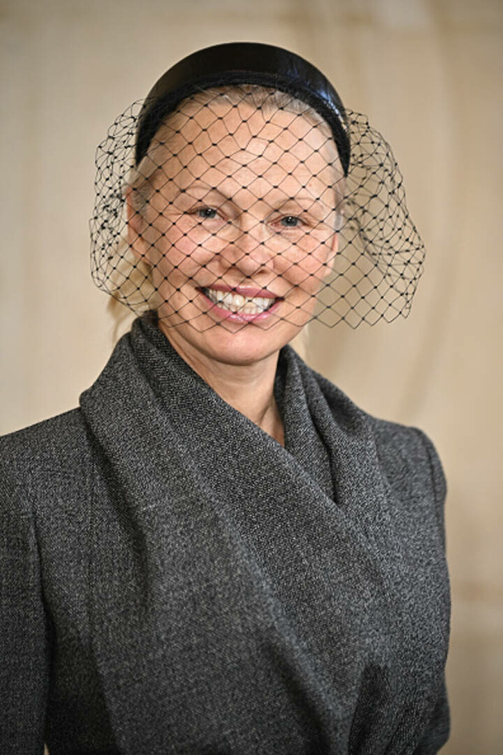 Pamela Anderson, apariție spectaculoasă la Paris Fashion Week. Actrița promovează frumusețea naturală. GALERIE FOTO - Imaginea 22