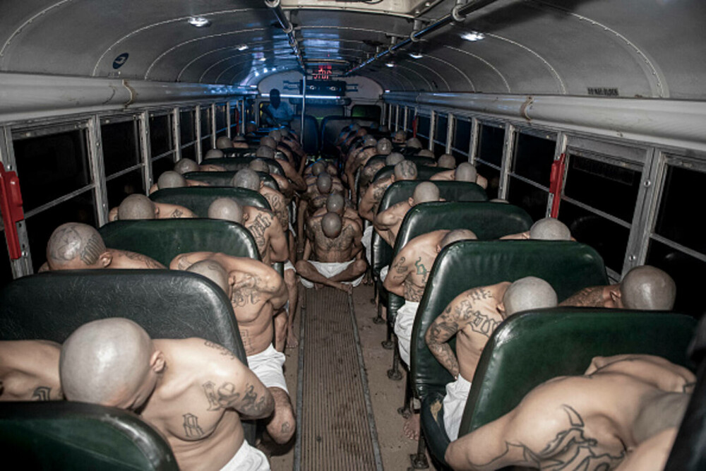 Imagini din închisoarea în care intri și nu mai știe nimeni de tine. Un deținut execută o pedeapsă de 1.500 de ani. FOTO - Imaginea 19