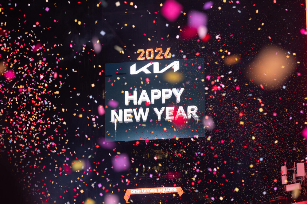 Times Square a strălucit de Anul Nou. Imagini inedite direct din mijlocul festivităților | GALERIE FOTO - Imaginea 5