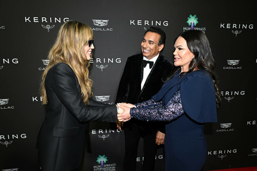 Miley Cyrus și mama ei au strălucit la Festivalul de Film de la Palm Springs. Cele două seamănă izbitor. GALERIE FOTO - Imaginea 6