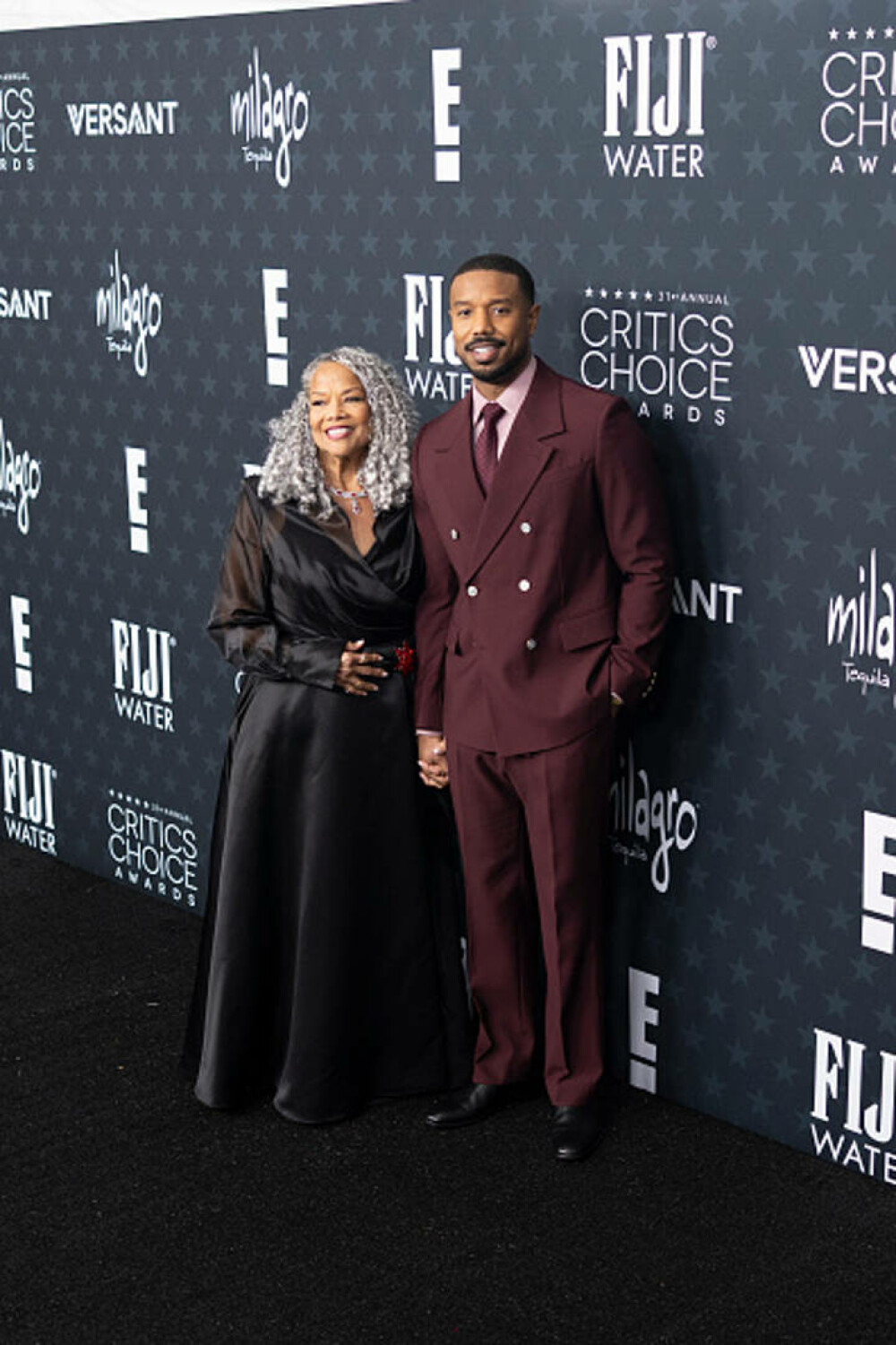 Cele mai bine îmbrăcate vedete la Critics Choice Awards 2026. Ținutele care au atras atenția pe covorul roșu. GALERIE FOTO - Imaginea 14