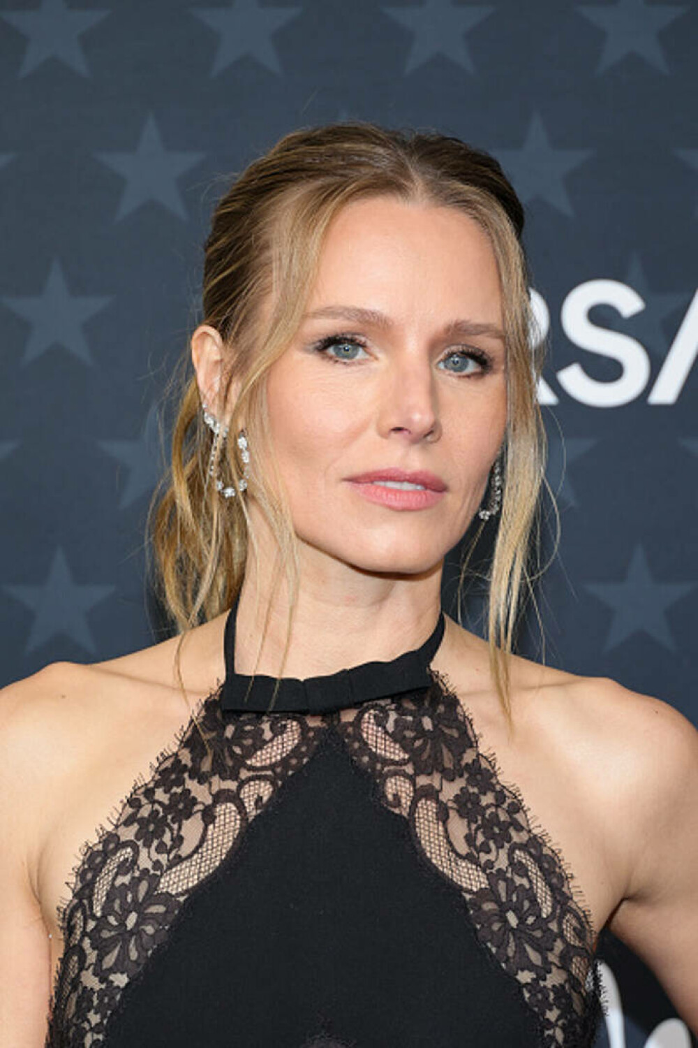 Cele mai bine îmbrăcate vedete la Critics Choice Awards 2026. Ținutele care au atras atenția pe covorul roșu. GALERIE FOTO - Imaginea 23