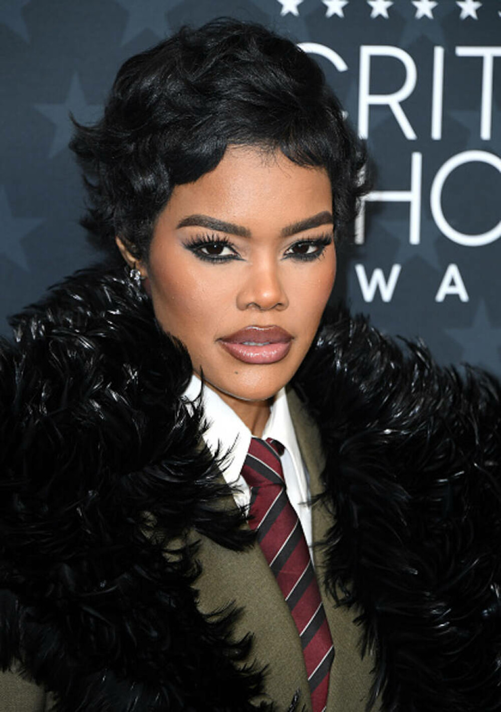 Cele mai bine îmbrăcate vedete la Critics Choice Awards 2026. Ținutele care au atras atenția pe covorul roșu. GALERIE FOTO - Imaginea 44