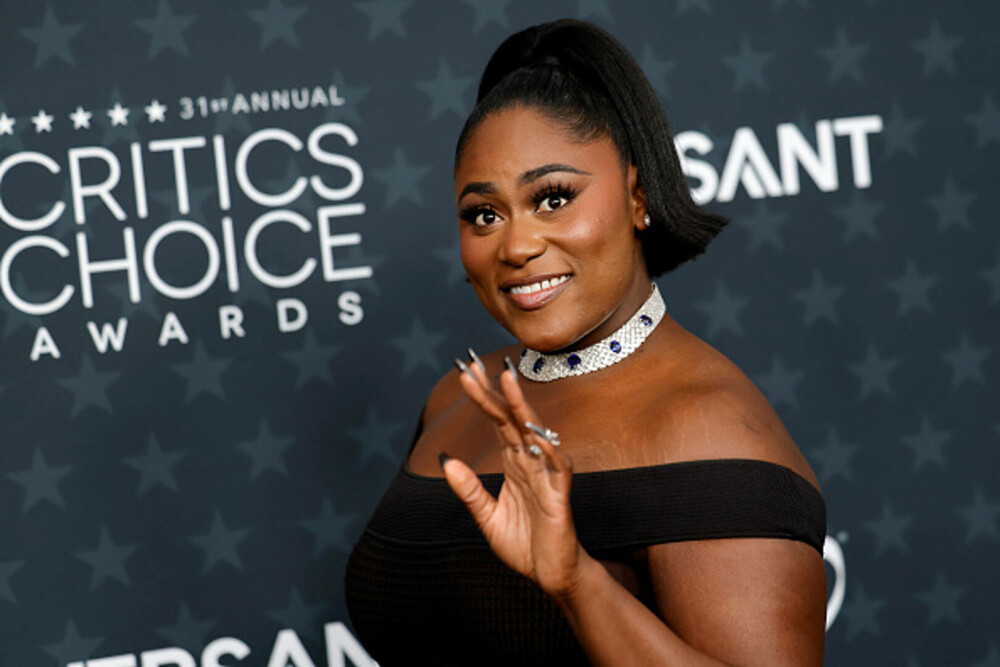 Cele mai bine îmbrăcate vedete la Critics Choice Awards 2026. Ținutele care au atras atenția pe covorul roșu. GALERIE FOTO - Imaginea 80