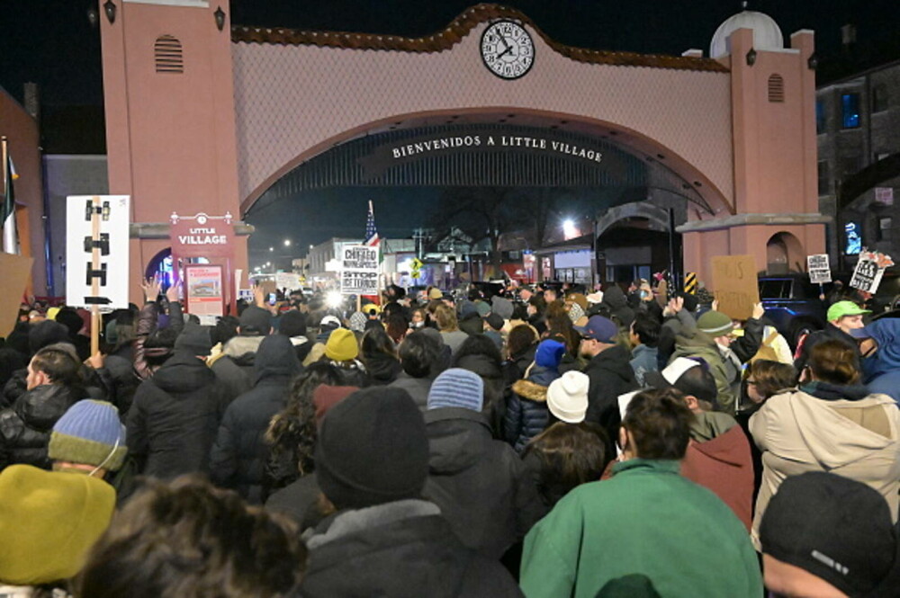 Revoltă în SUA după ce agenții pentru Imigrație au împușcat-o pe șoferița de 37 de ani. Edilul din Minneapolis, reacție dură - Imaginea 3