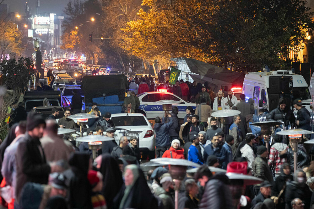 Un rapper iranian povestește scenele de groază văzute în Iran: cadavre lăsate pe străzi, ca să-i sperie pe protestatari - Imaginea 4