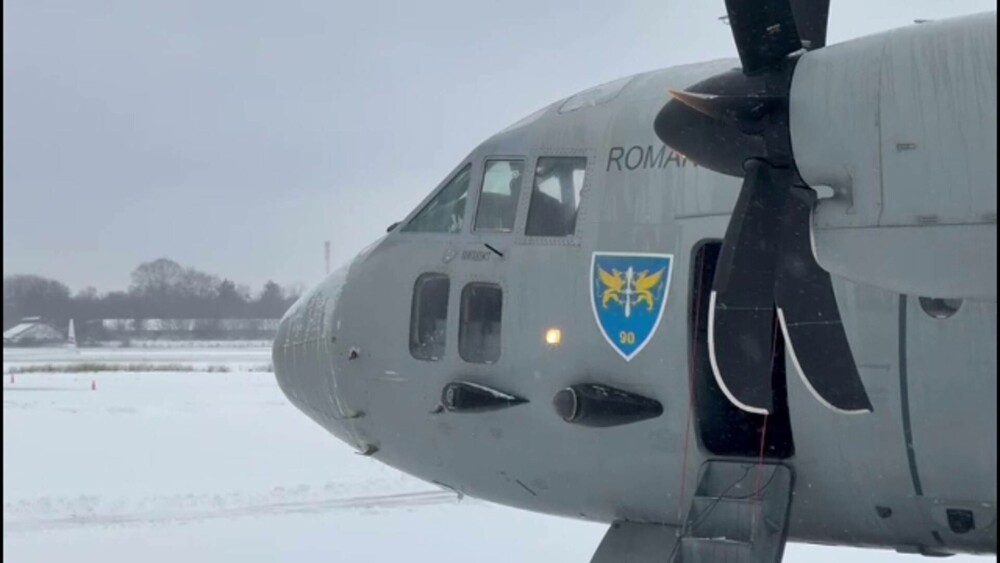 Nicușor Dan a postat convorbirea dintre pilotul român al aeronavei Spartan și controlorul de trafic din Zürich - Imaginea 1