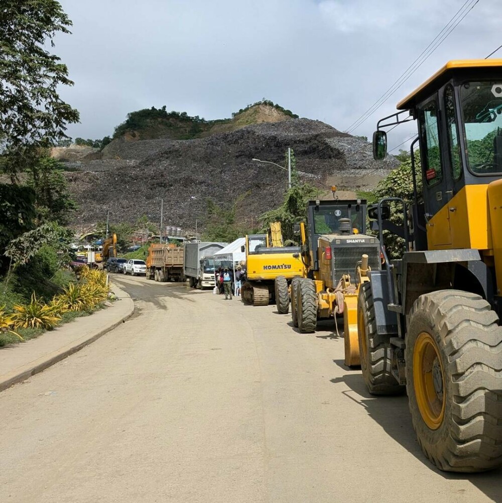 Un „munte” de gunoaie s-a prăbușit într-un oraș din Filipine, 100 de oameni au fost îngropați de vii | FOTO & VIDEO - Imaginea 6