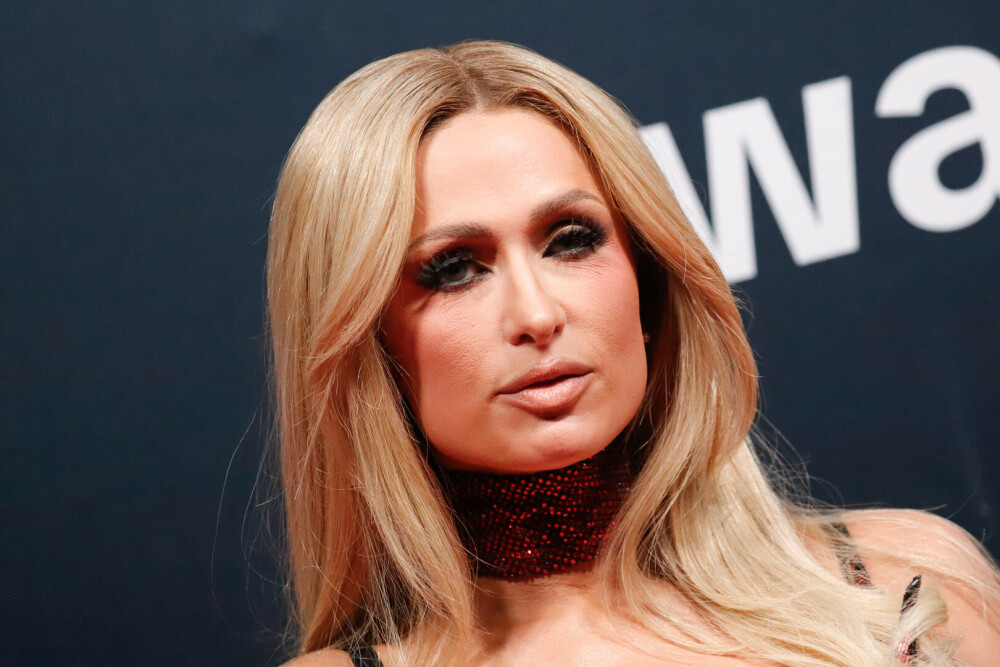 Paris Hilton a atras toate privirile pe străzile din New York, cu o ținută inspirată din anii 2000. GALERIE FOTO - Imaginea 11