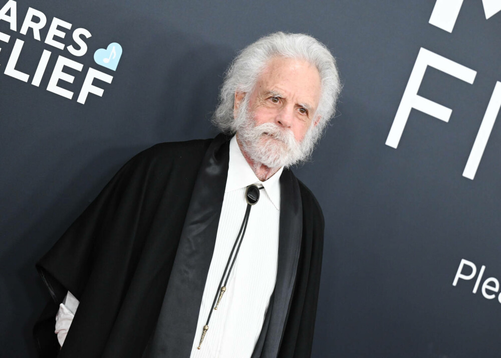 Bob Weir, chitaristul legendarei trupe rock Grateful Dead, a murit la 78 de ani. Momente iconice de pe scenă. GALERIE FOTO - Imaginea 2