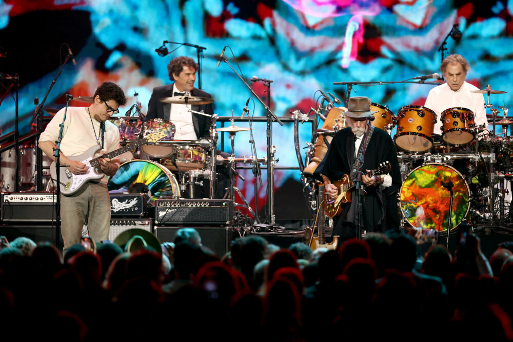 Bob Weir, chitaristul legendarei trupe rock Grateful Dead, a murit la 78 de ani. Momente iconice de pe scenă. GALERIE FOTO - Imaginea 12
