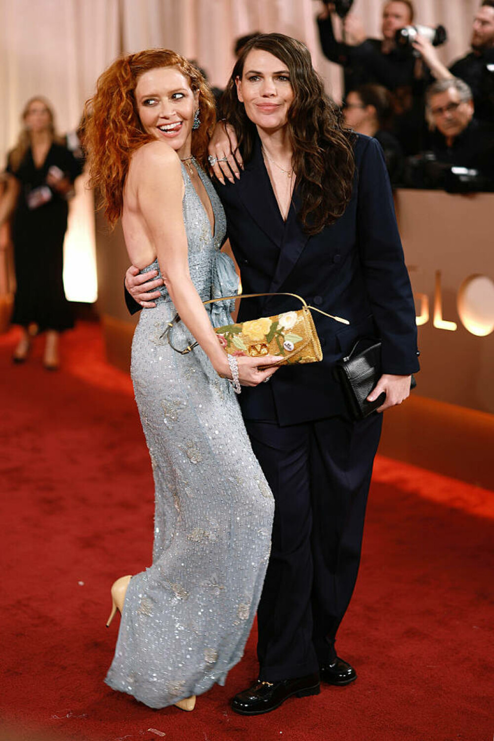 FOTO. Unele vedete de la Hollywood au protestat față de agenții ICE la Globurile de Aur 2026. Cum a apărut Ariana Grande - Imaginea 1