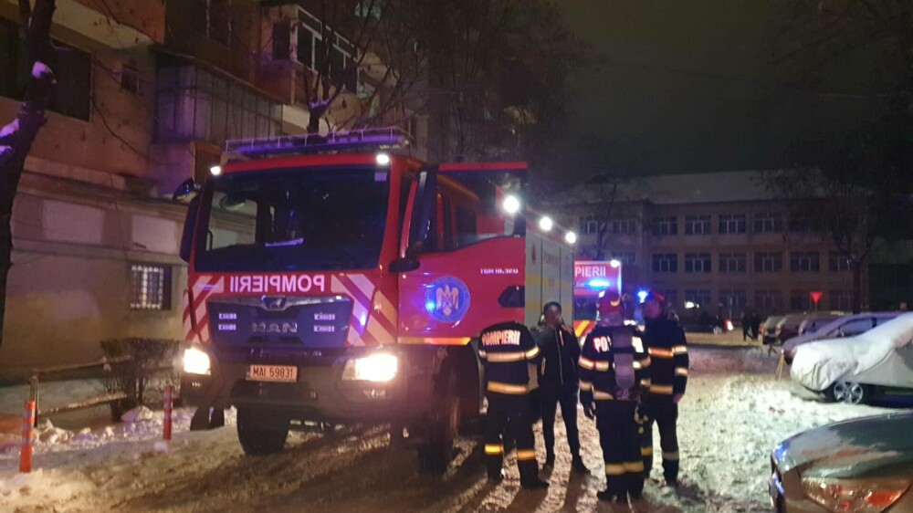 Explozie urmată de incendiu într-un bloc de locuinţe din Zalău. A fost activat Planul Roşu - Imaginea 2