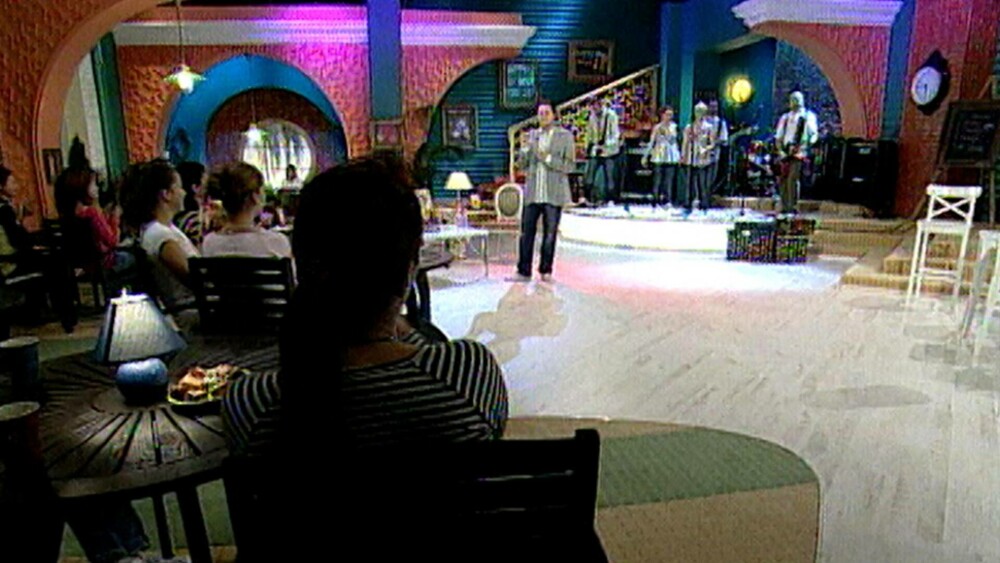 Prima ediție a emisiunii lui Cătălin Măruță, din 2007, de la PRO TV. Cum arăta „Happy Hour” la debut. Imagini de arhivă - Imaginea 7