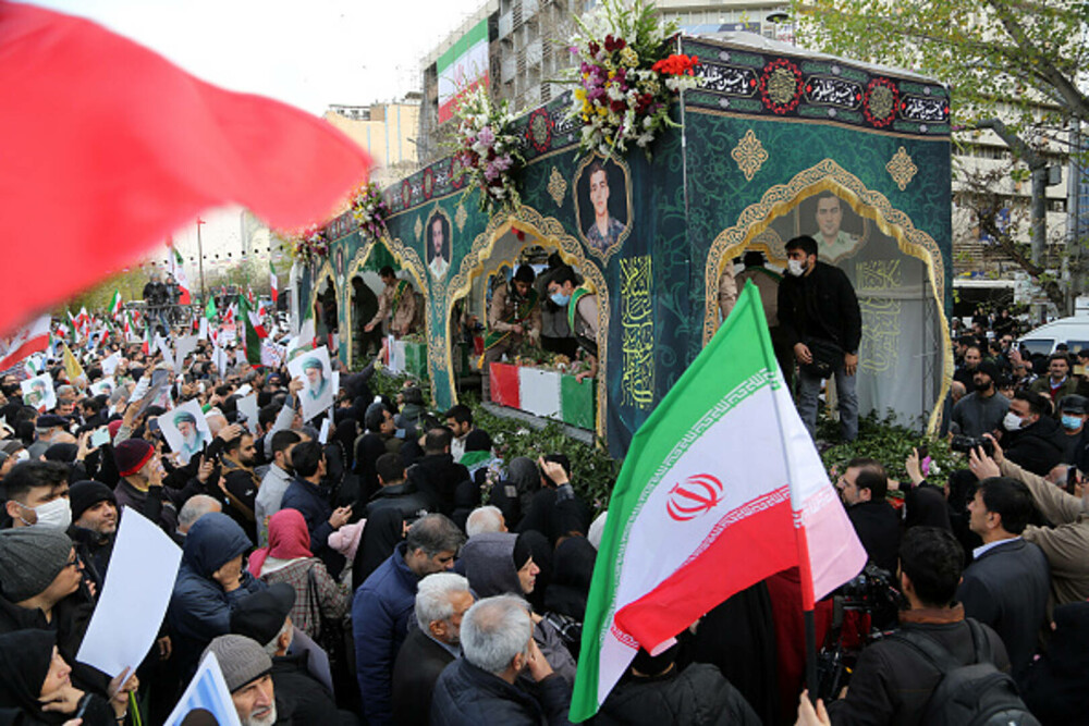 Un medic din Iran a dezvăluit că au fost amenințați că vor fi arestați dacă tratează protestatari răniți - Imaginea 7