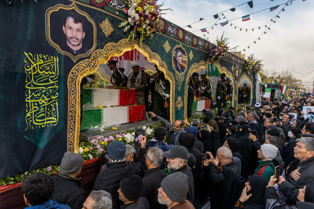 Un medic din Iran a dezvăluit că au fost amenințați că vor fi arestați dacă tratează protestatari răniți - Imaginea 14