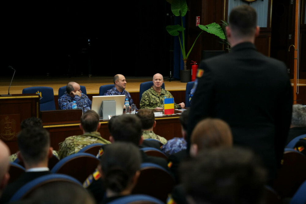 Un șef al Marinei SUA a vizitat Divizionul 508 Rachete de Coastă al Forțelor Navale Române. Ce au transmis americanii | FOTO - Imaginea 13