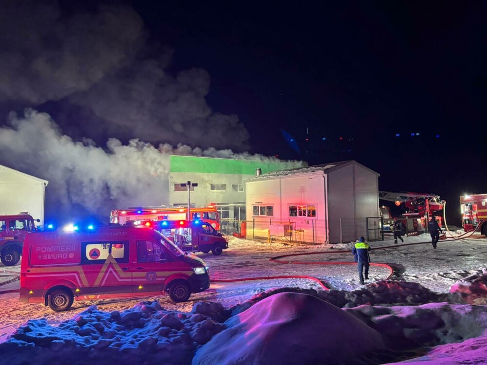 Incendiu puternic la o fabrică de polistiren din Cluj. Nouă autospeciale s-au mobilizat să stingă flăcările - Imaginea 2