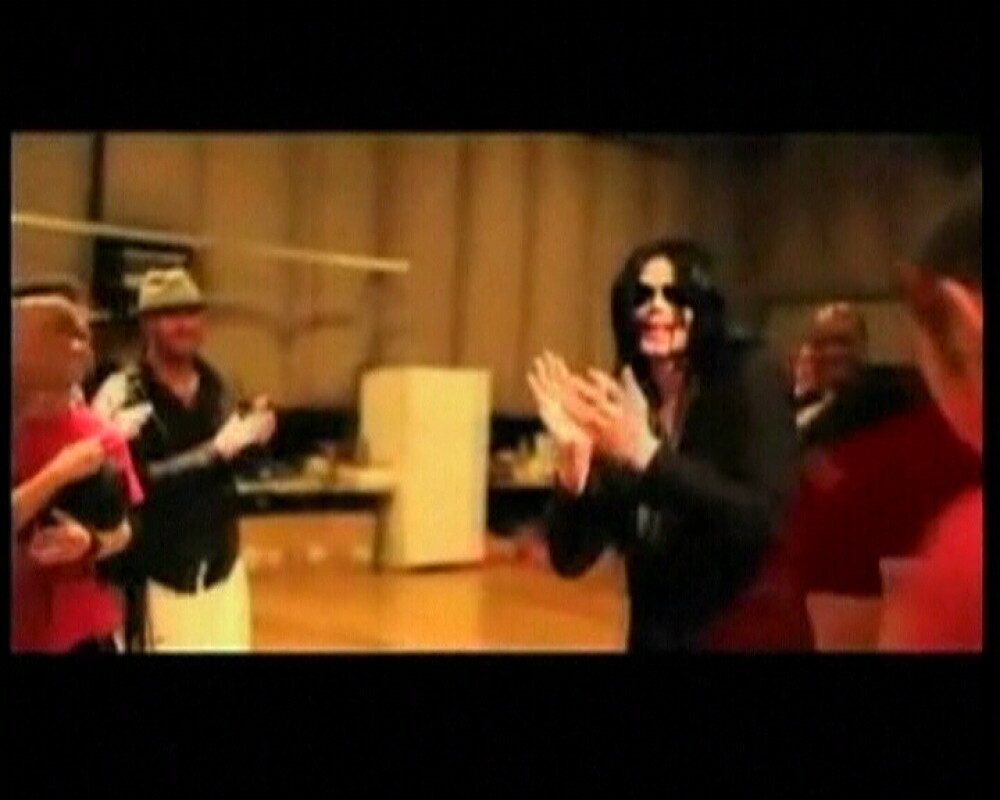 RETROSPECTIVA De ce il iubim pe Michael Jackson! - Imaginea 38