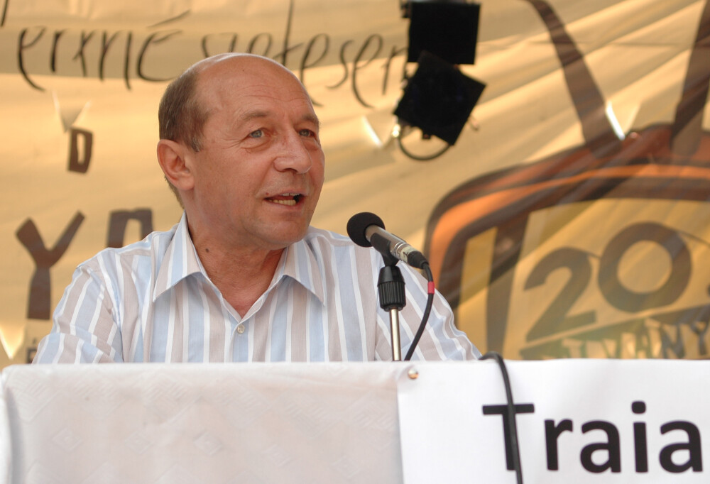 Basescu, huiduit indelung la Baile Tusnad, cand a vorbit despre autonomie - Imaginea 3