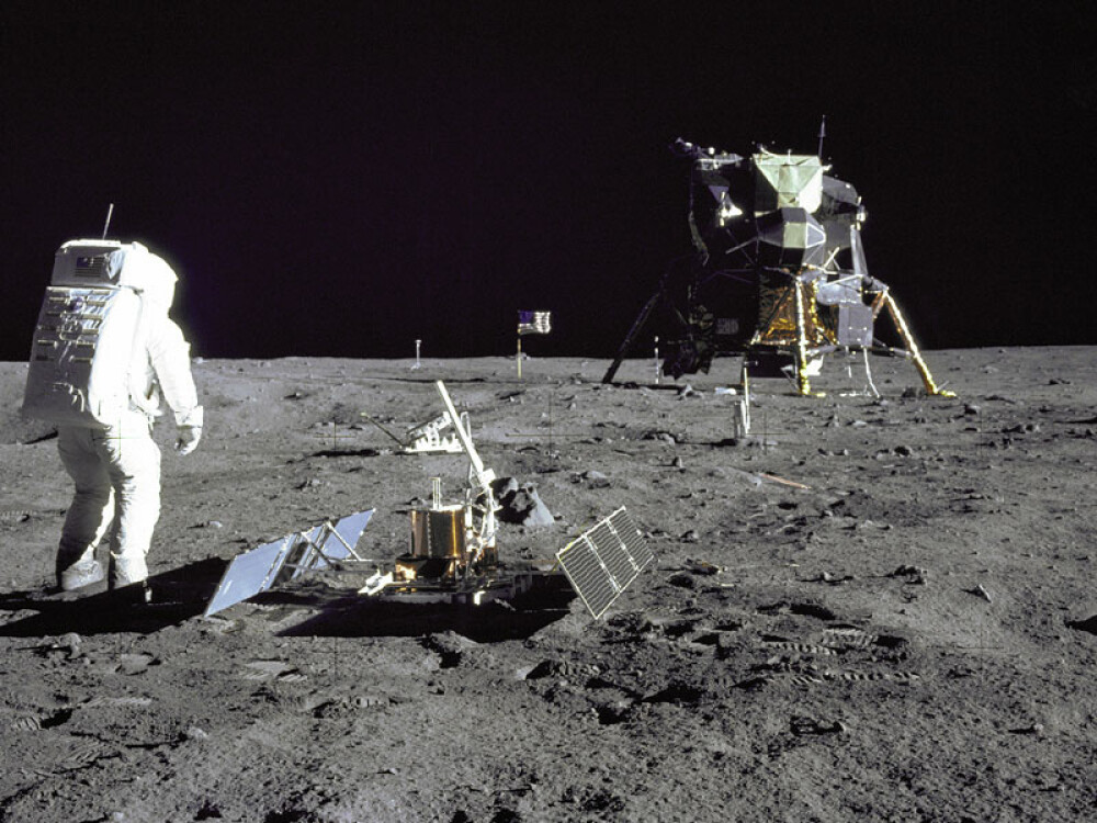 Motivul pentru care NASA va trimite o misiune după sacii de gunoi lăsaţi pe Lună - Imaginea 16