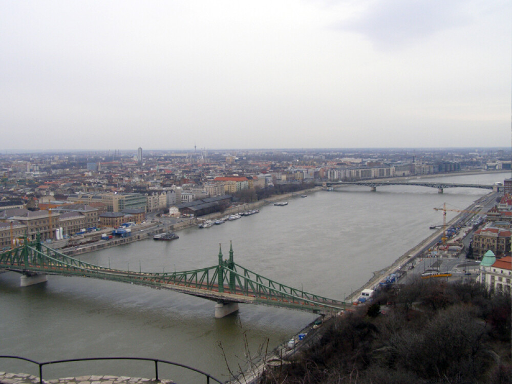 Budapesta: intre istorie si turism de shopping - Imaginea 3