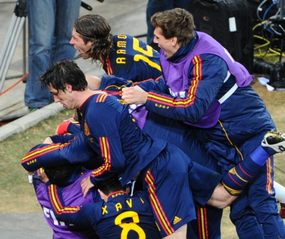 Fiesta in Spania! Ibericii au castigat pentru prima oara Cupa Mondiala! - Imaginea 19