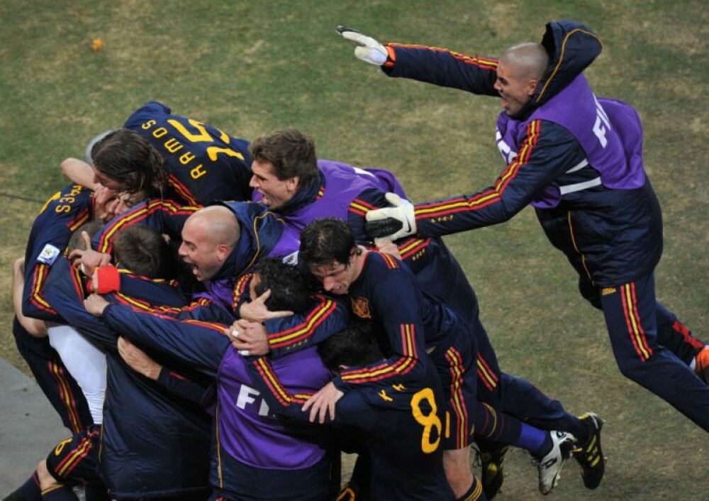 Fiesta in Spania! Ibericii au castigat pentru prima oara Cupa Mondiala! - Imaginea 23
