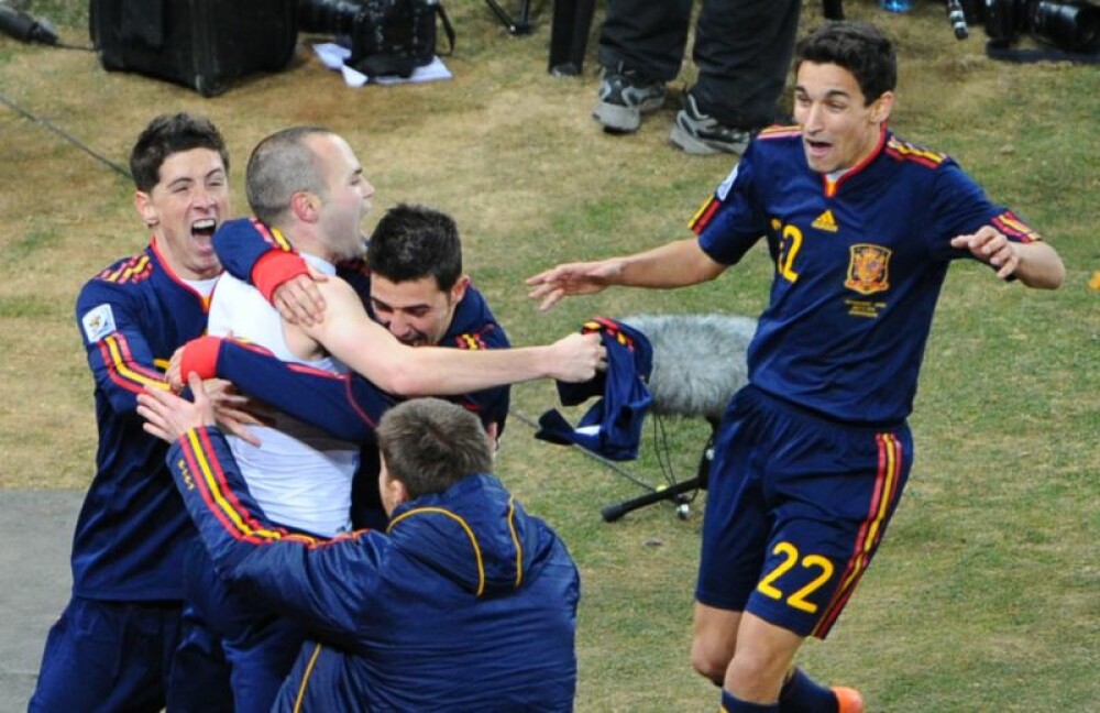 Fiesta in Spania! Ibericii au castigat pentru prima oara Cupa Mondiala! - Imaginea 25