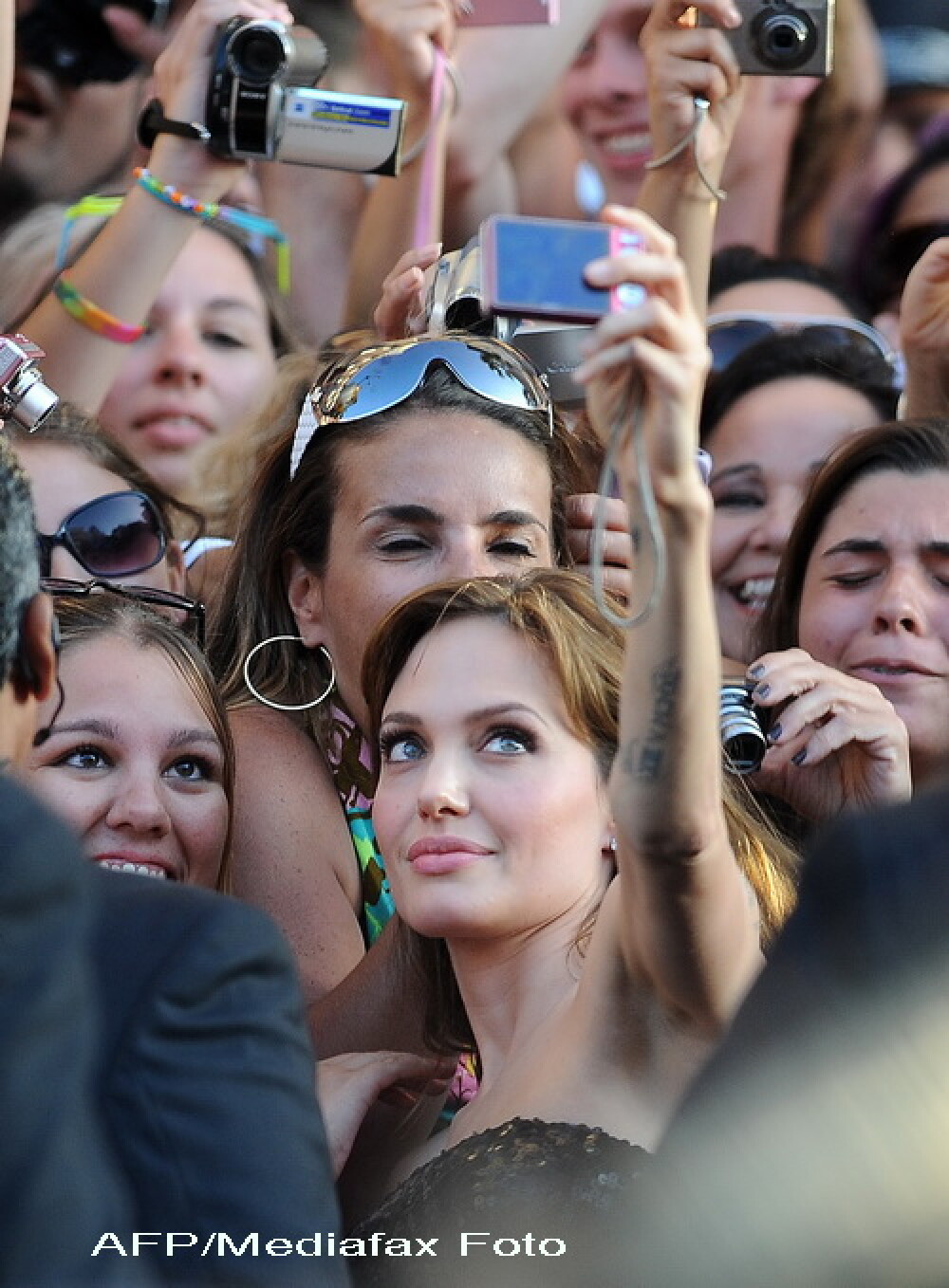 Angelina Jolie vrea sa joace intr-un nou film alaturi de Brad Pitt - Imaginea 2