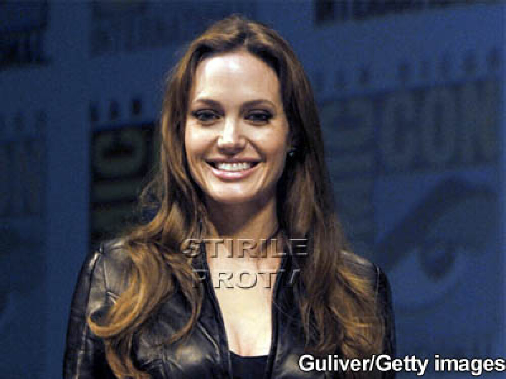 Sexy de Pica. Angelina Jolie si Cameron Diaz te lasa masca. Galerie Foto - Imaginea 1