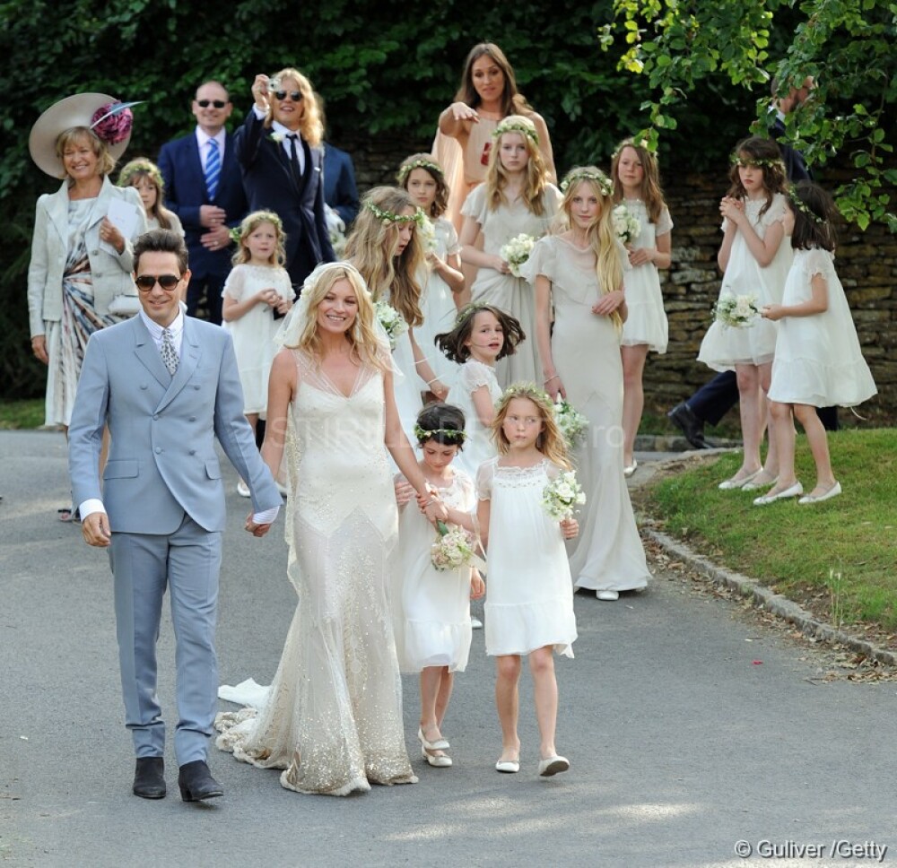 Fite de diva. Kate Moss a inchis doua orase ca sa nu fie deranjata la nunta. GALERIE FOTO - Imaginea 6