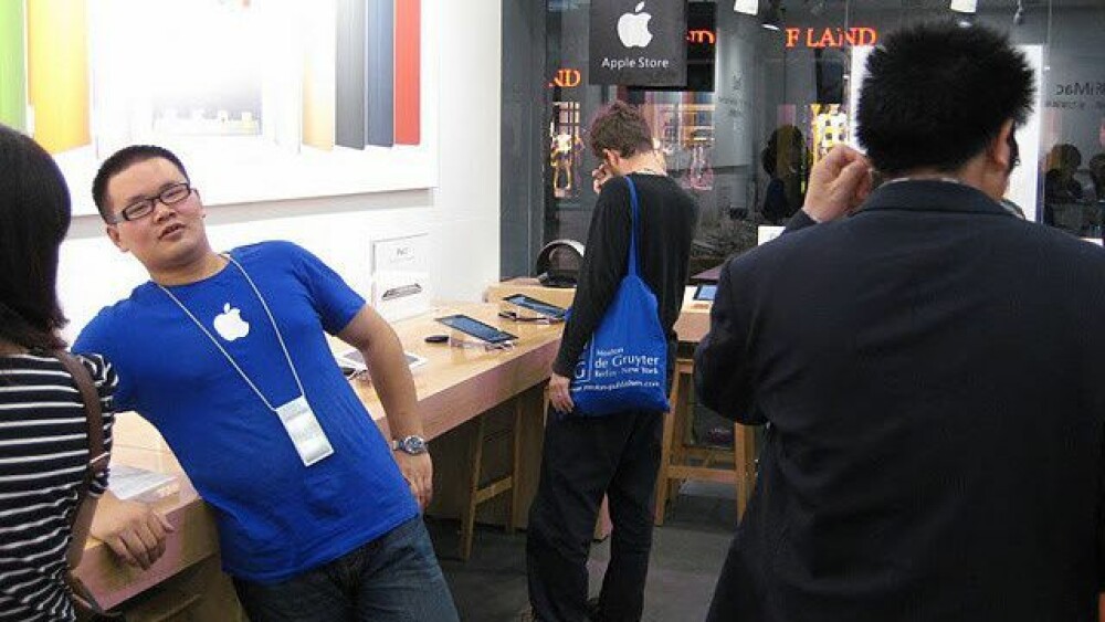 Au copiat un magazin Apple perfect iar angajatii credeau ca lucreaza pentru Steve Jobs.Cum s-a aflat - Imaginea 2