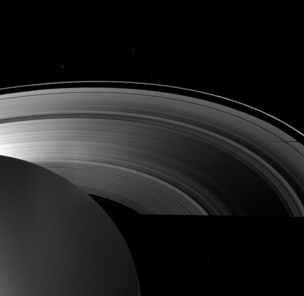 Imagini unice surprinse de proba spatiala Cassini. Misterele planetei Saturn au fost dezvaluite - Imaginea 4