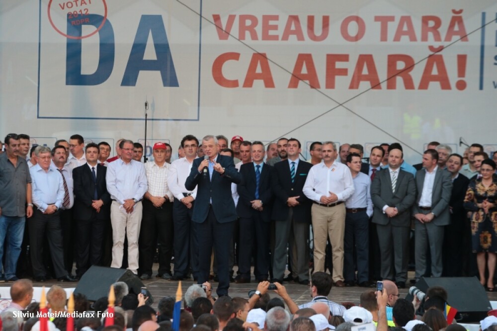 Ziua mitingurilor in Capitala. Basescu: Ne vedem la Cotroceni. 35.000 de oameni la evenimentul USL - Imaginea 5